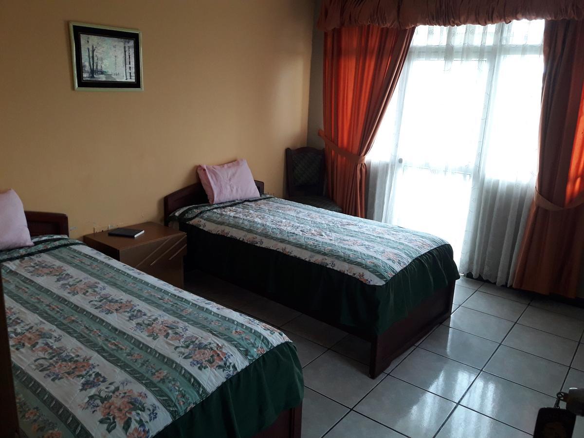 Hotel Ecologico Riverside Quevedo Eksteriør billede